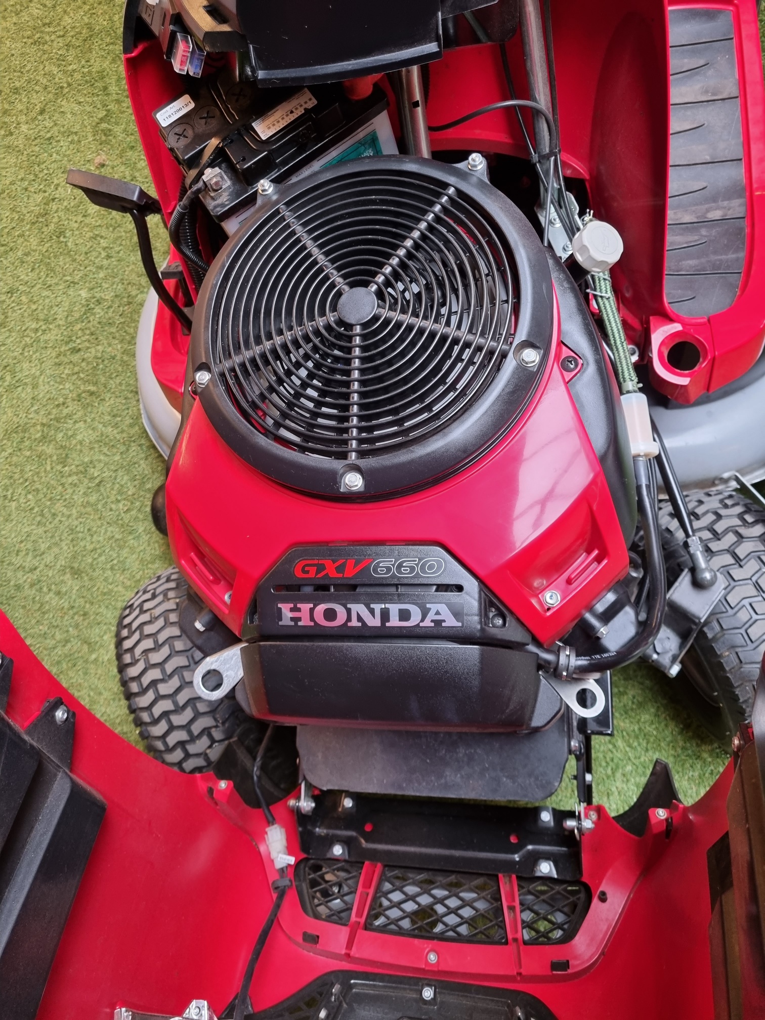 HONDA HF2622 HME zitmaaier met en mulchfunctie – 122cm 22pk 2 cilinder hydrostaat zgan – VERKOCHT – Vansteegtuinmachines