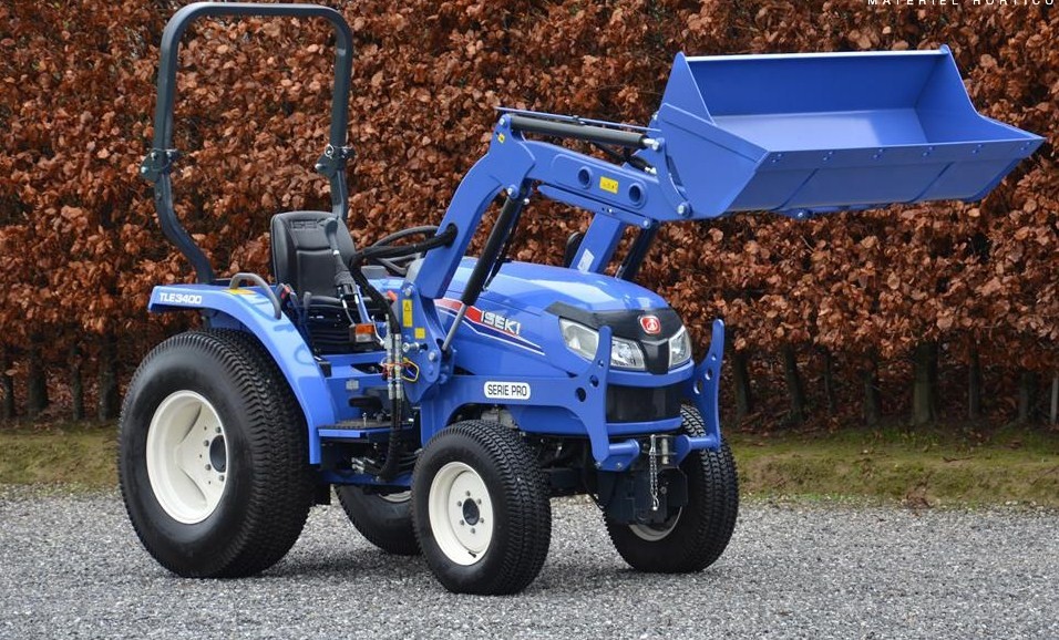 TLE 3410 compact tractor hydrostaat 40 pk gazonbanden Vansteegtuinmachines